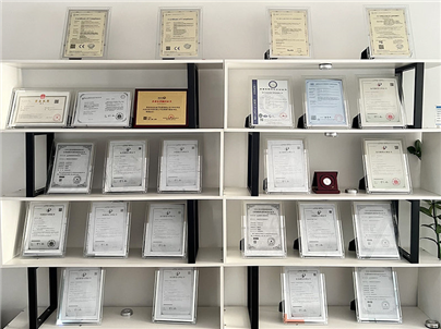 Qualification wall